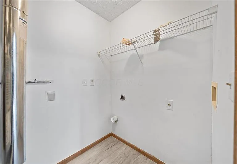1259 Caravel Dr — Photo 3