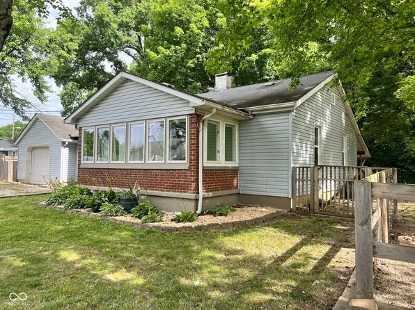 3323 W Graceland Ave, West Terre Haute, IN 47885