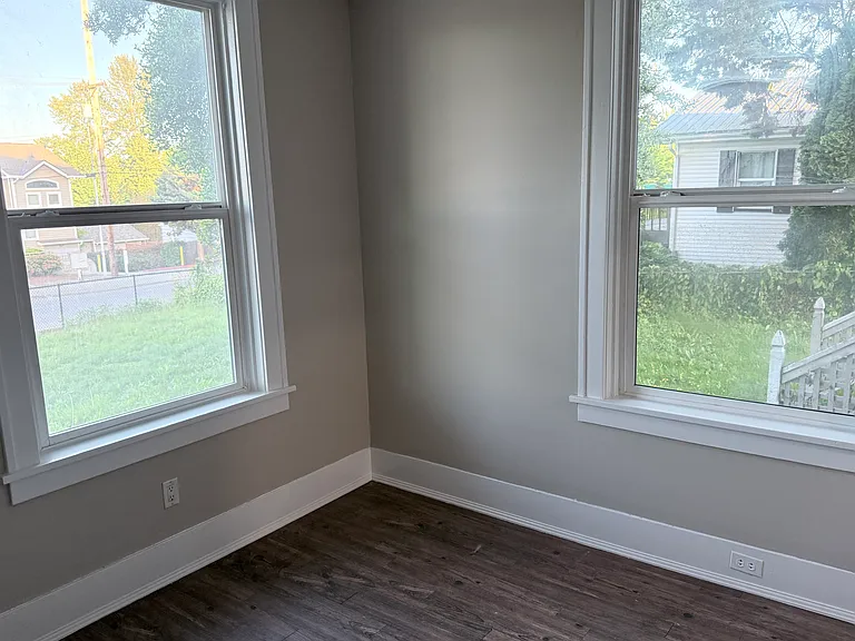 906 E Marine View Dr #1 — Photo 4