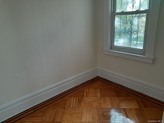 5th image of 159-32 Normal Rd Floor 2
