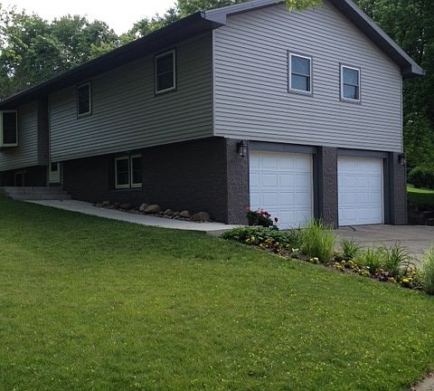 2nd image of 1 Timberlane Dr