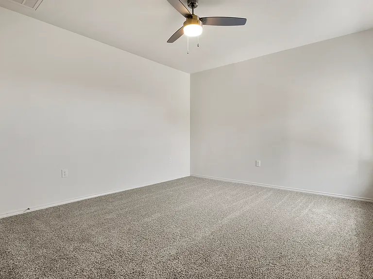 5856 Virginia Ave — Photo 14
