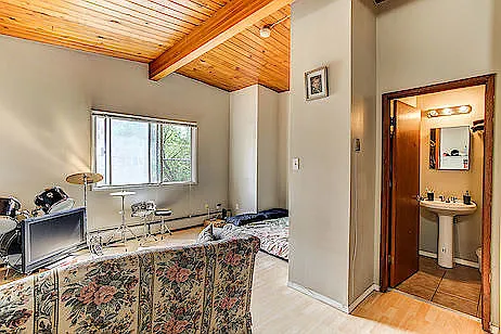 313 3rd Ave NE #4 — Photo 8