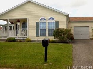 10 Bridgewater Ave, Manahawkin, NJ 08050