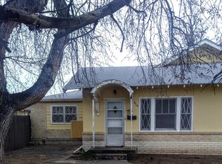 414 E Kingsmill Ave, Pampa, TX 79065