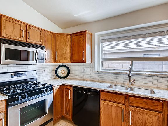 43879 W Wade Dr Maricopa AZlarge02402