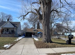 26521 Barrington St, Madison Heights, MI 48071