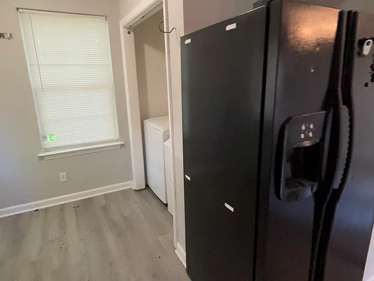 2604 Elkhart St — Photo 13