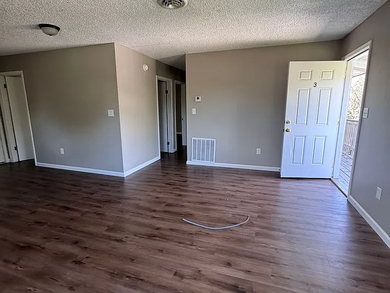 330 Timothy Rd — Photo 10