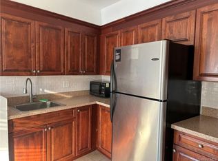 126 Deer Park Ave #3, Babylon, NY 11702