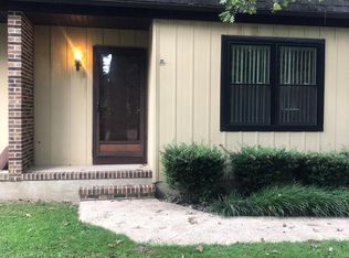 6 Rainbow Ter, Pittsgrove, NJ 08318