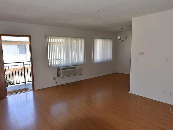 5th image of 111 N Belmont St APT 6