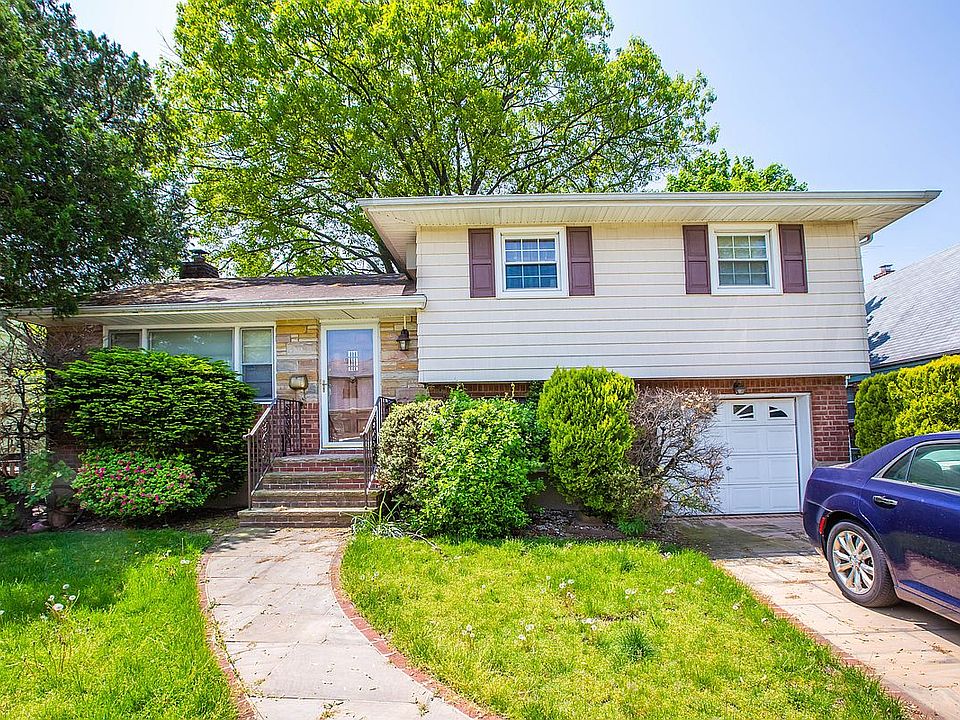 1st image of 26 271st St