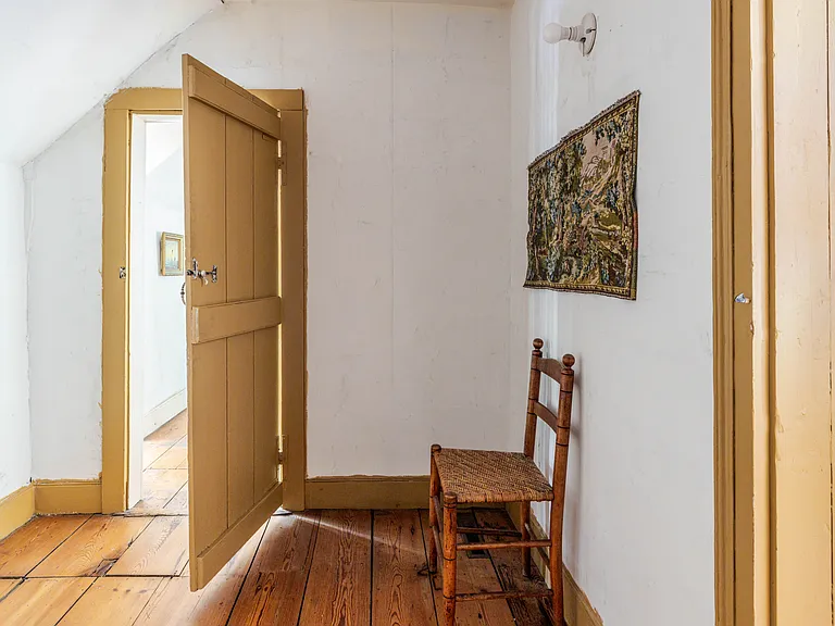 16 Hudson St #2 — Photo 16
