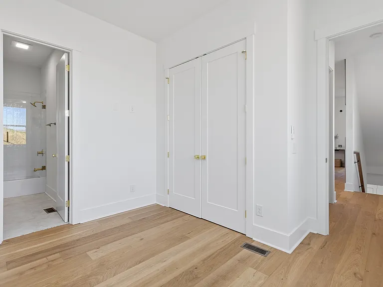 6027 Hill Cir — Photo 9
