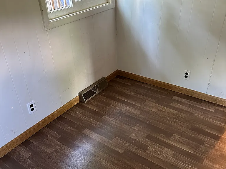 713 Poplar Ave — Photo 6