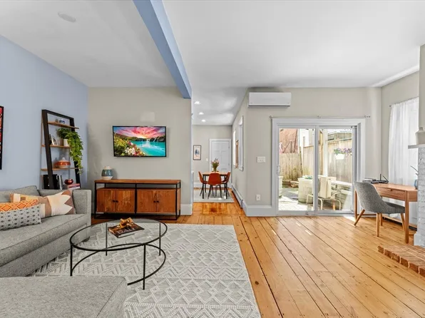 33 Mystic St #1, Charlestown, MA 02129