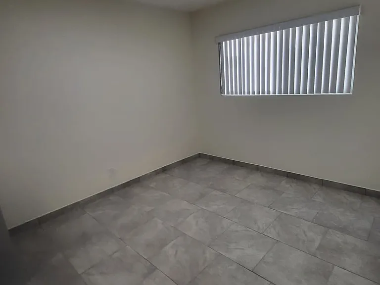 560 E Pleasant St #3 — Photo 11