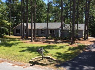 235 Stoneyfield Dr, Southern Pines, NC 28387