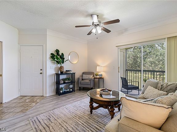 3rd image of 11520 Villa Grand APT 1021
