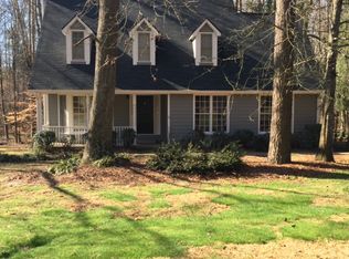 881 Forest Park Ln, Suwanee, GA 30024