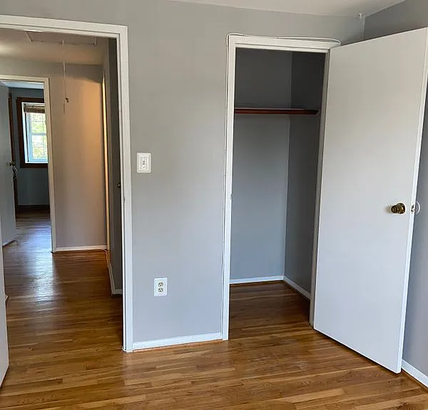 640 Kingston Rd — Photo 12