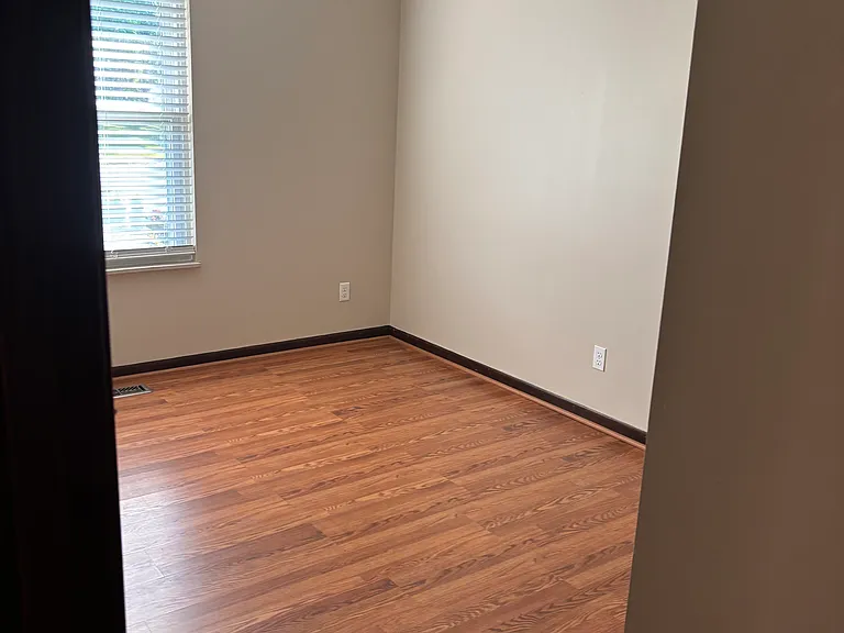 1620 Buttercup Cir — Photo 1