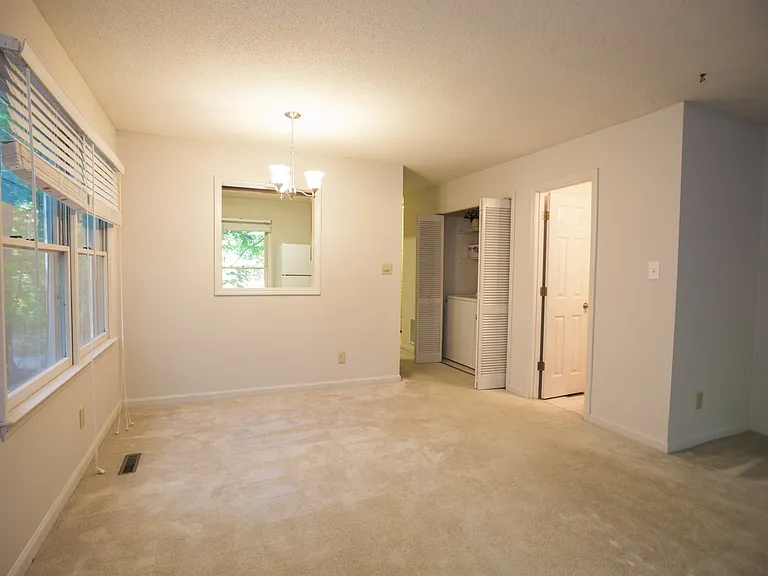 15 Alamo Ct #B — Photo 8