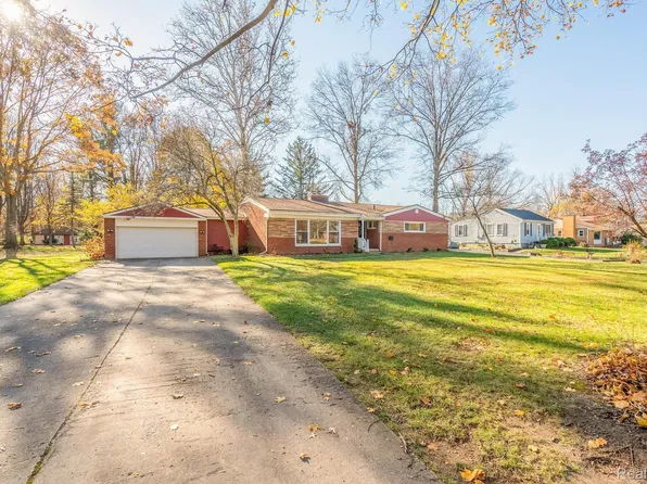 41721 Riggs Rd, Van Buren Township, MI 48111
