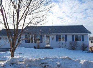 910 22nd St, Reedsburg, WI 53959