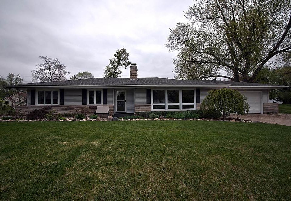1st image of 53180 Seminole Ln