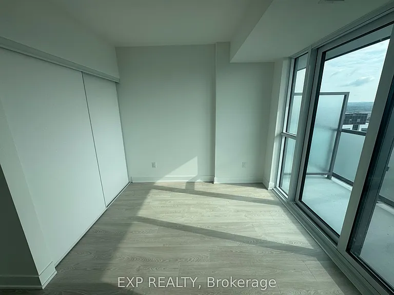2545 Simcoe St N #2403 — Photo 5