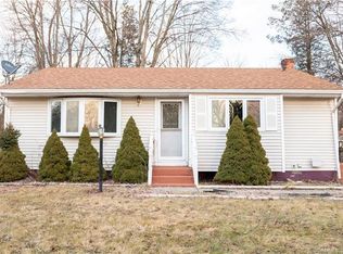 54 Jackson Rd, Bloomfield, CT 06002