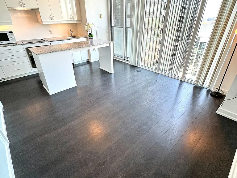 426 University Ave #2301 — Photo 16