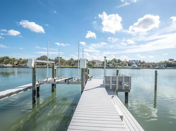 309 Buttonwood Ln, Largo, FL 33770