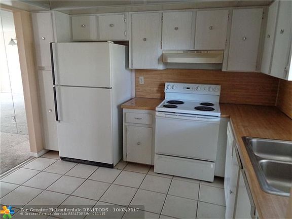 3rd image of 3361 NW 85th Ave APT 207