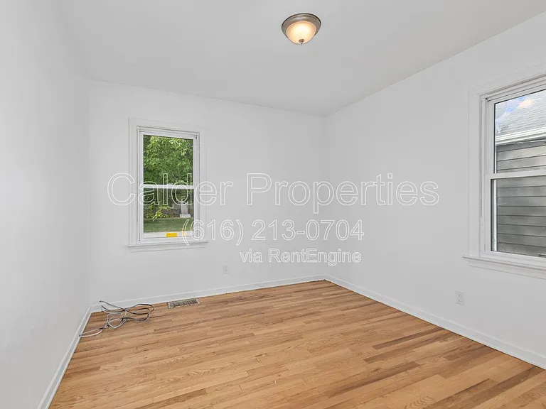 105 Morning Glory St SW — Photo 13