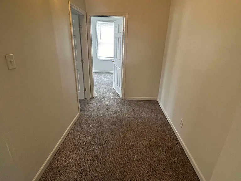 402 Elm St #2 — Photo 2