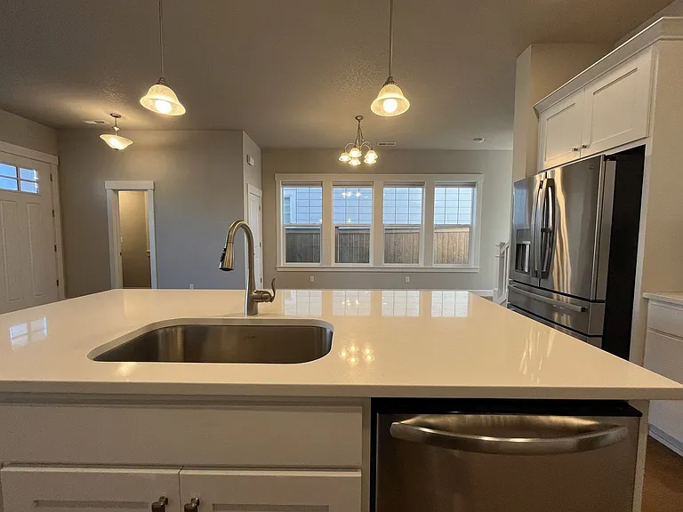7002 SE Genrosa St — Photo 14