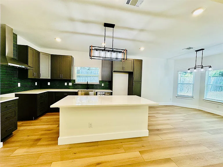 15113 N Flamingo Dr — Photo 6