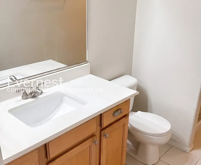 2057 E Calle Arroyo Lindo — Photo 8