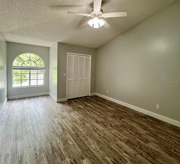 9318 Heritage Oak Ct — Photo 28