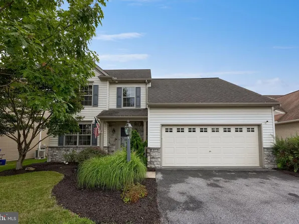 1314 Heatherwood Dr, Mount Joy, PA 17552