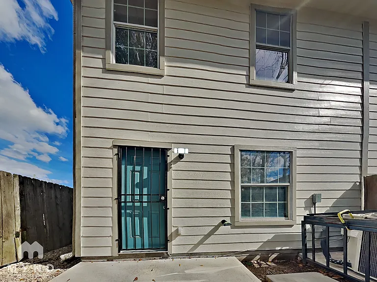 6128 Sidney St #A — Photo 18