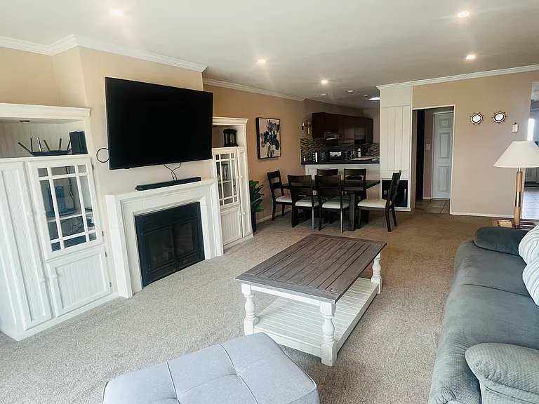 3500 Bayside Walk #3B — Photo 8
