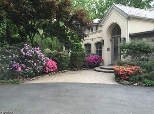 33 Rock Rd, Dunellen, NJ 08812