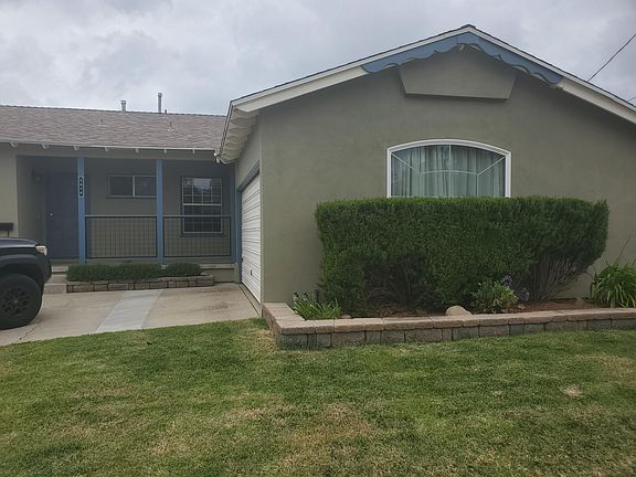 3rd image of 2610 Escondido Ave