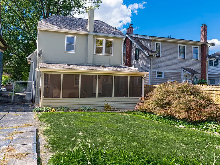 3634 Amberson Ave — Photo 32