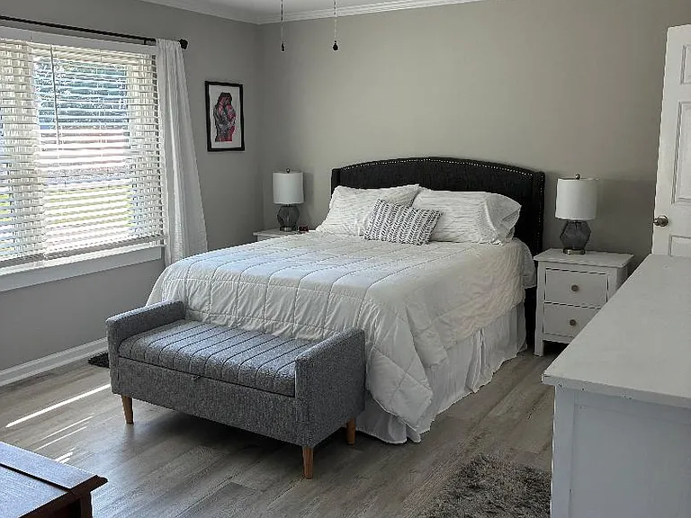 328 Sundown Rd — Photo 7