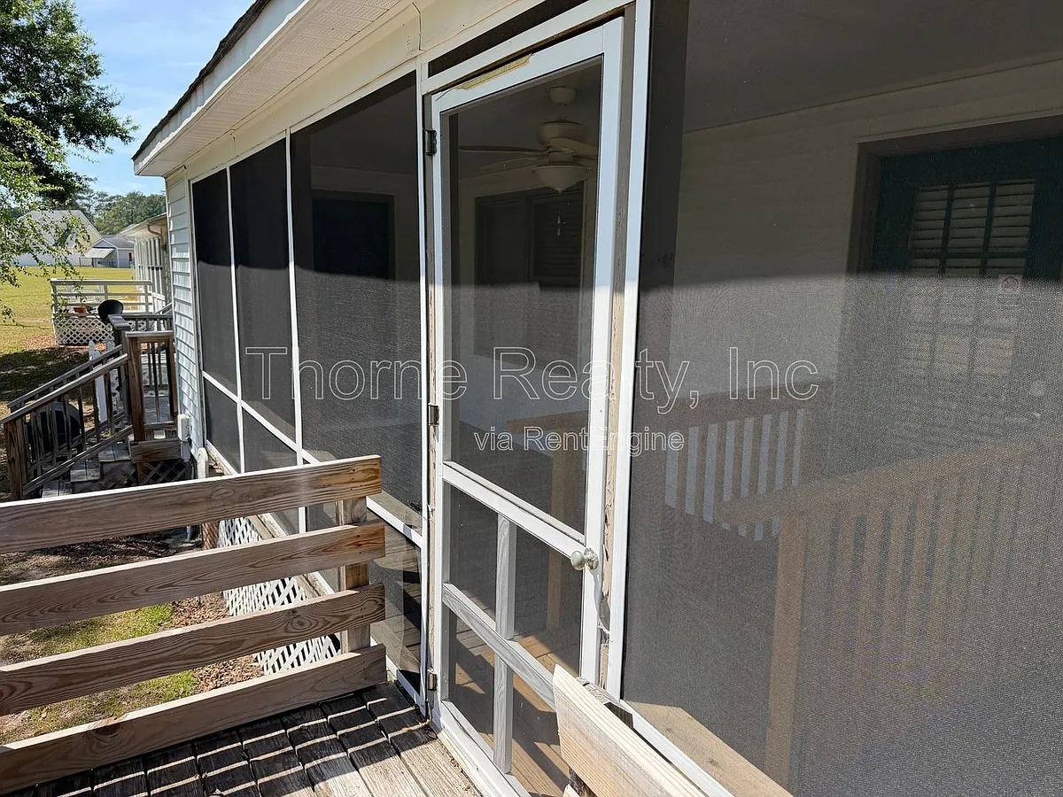 Building Photo - 300 Windermere Cir #4A